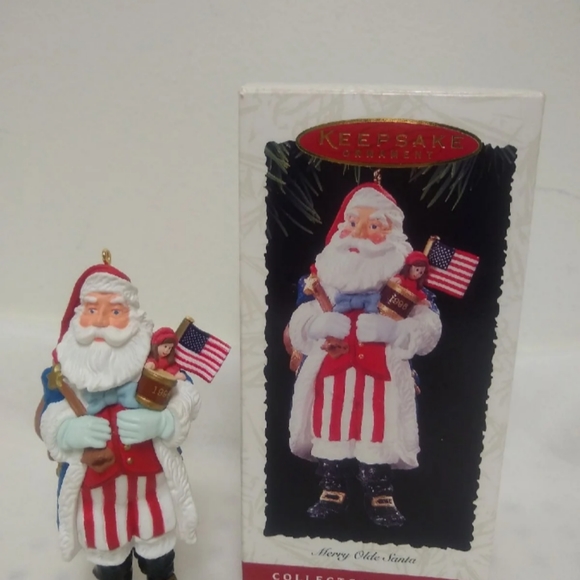 Hallmark Keepsake Ornament - Collector's Series - Picture 7 of 7